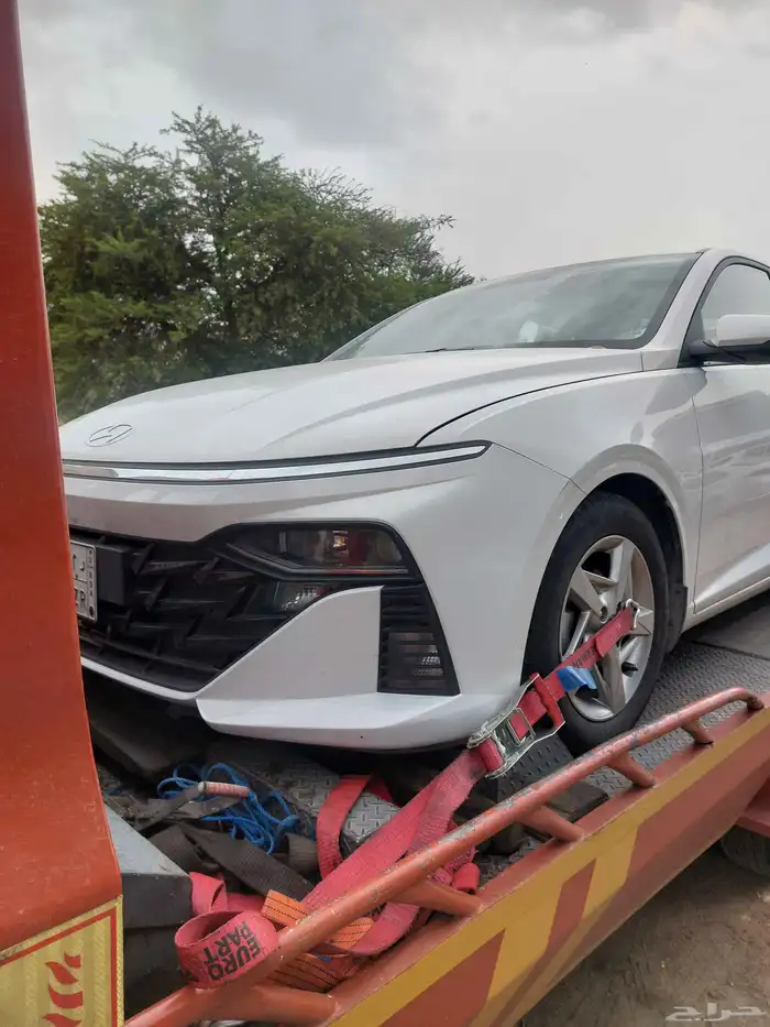 سطحه ماشي اليوم من ابها الي جده وبسعر مناسب 0