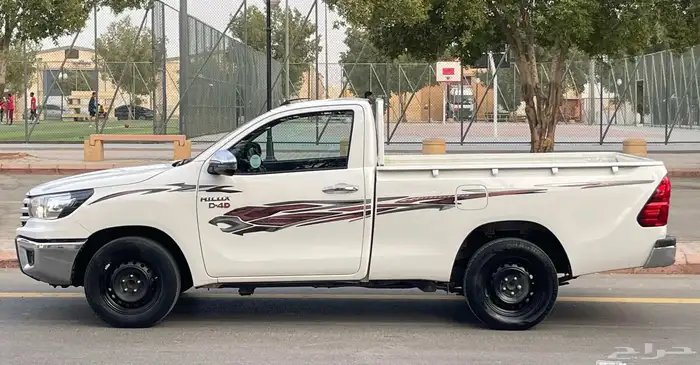 تويوتا هايلوكس 2023 GL سعودي 10