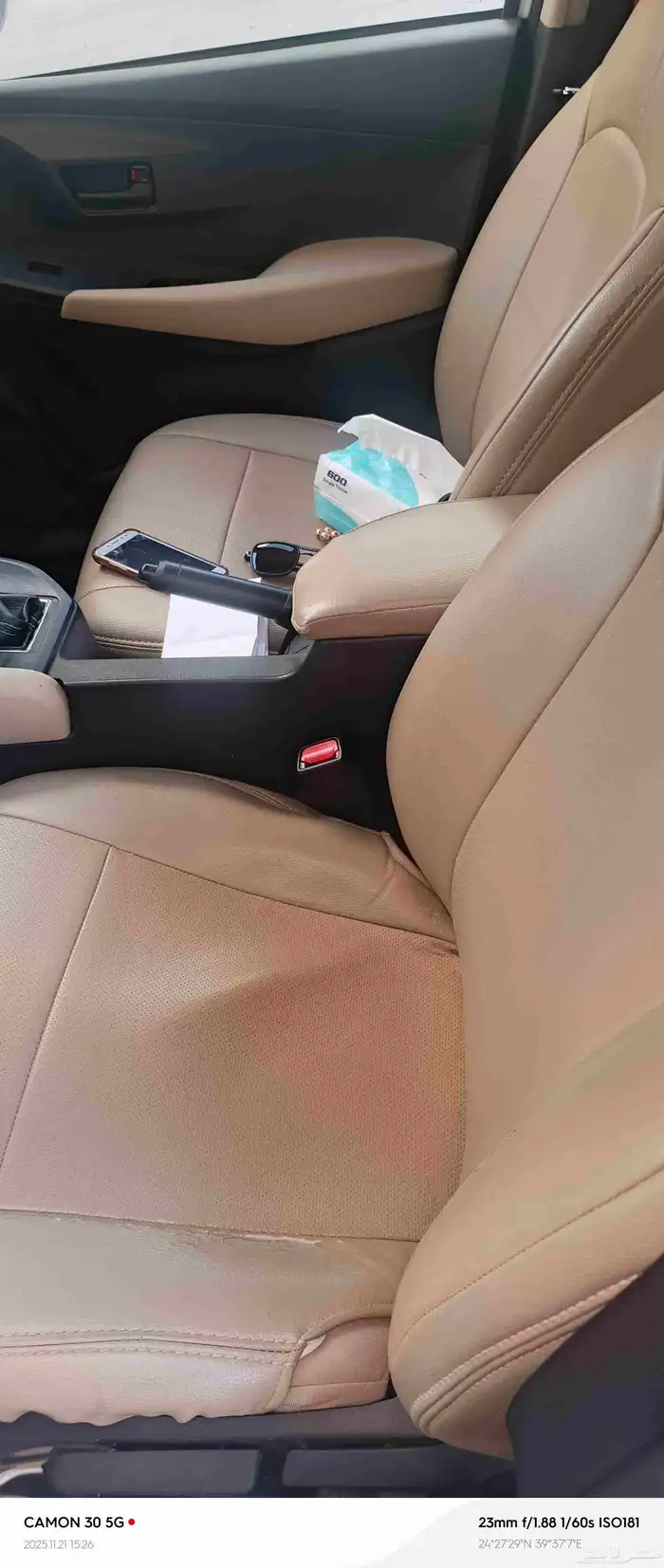 Toyota yaris 2023 47000 KM81000 fahs istemara new no acci 4