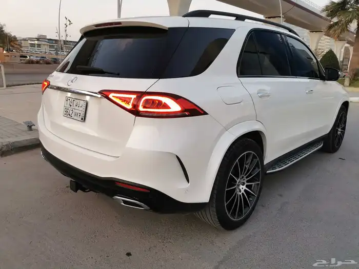 مرسيدس GLE 350 موديل 2021 4