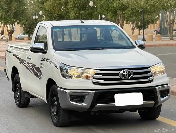 تويوتا هايلوكس 2023 GL سعودي 3