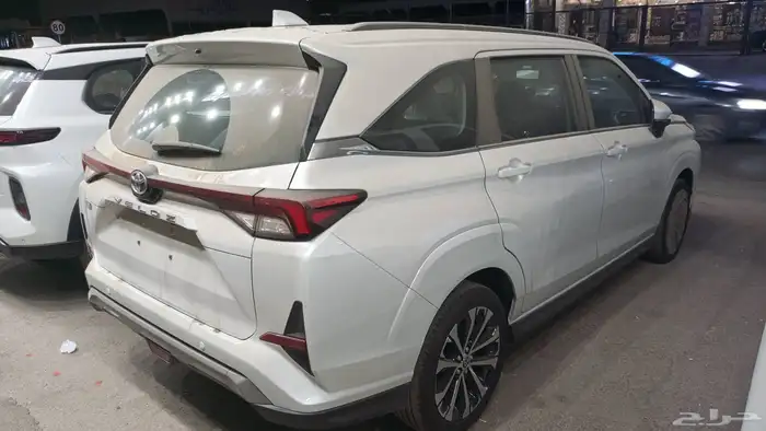 تويوتا فيلوز 2025 GLX فل كامل 2