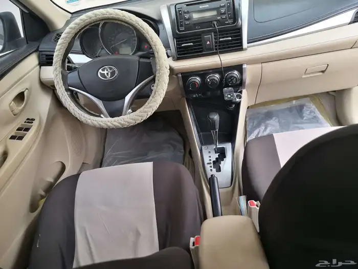 تويوتا يارس 2015 فئة E 1