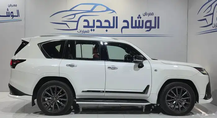لكزس LX600 Fsport فل 2024 4