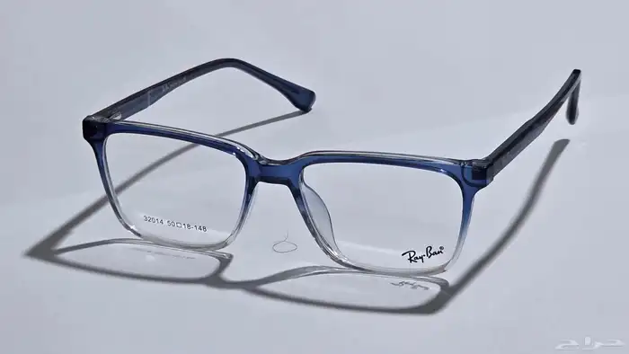 يوجد لدينا عرض مغري جدا للمحلات النظارات يوجد عدد 1000 ايطار 0