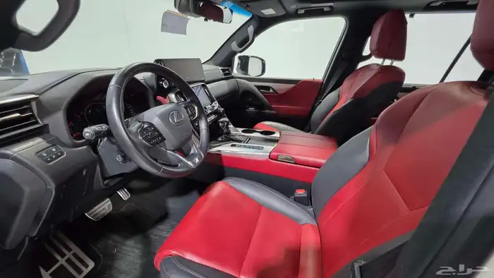 لكزس LX600 Fsport فل 2024 10