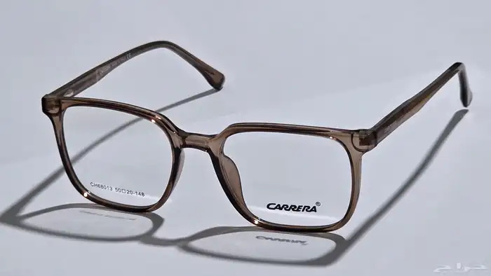 يوجد لدينا عرض مغري جدا للمحلات النظارات يوجد عدد 1000 ايطار 2