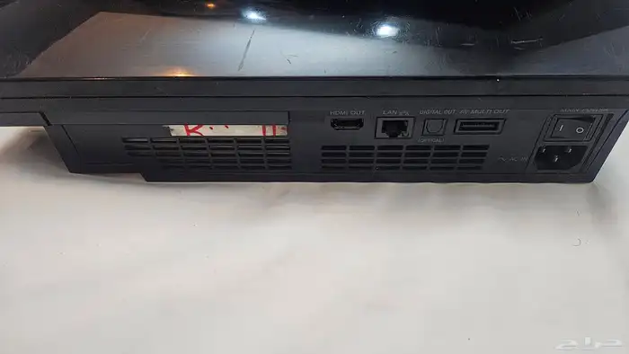 PlayStation 3 Fat   موديل CECHC04 نسخة الإطلاق 3