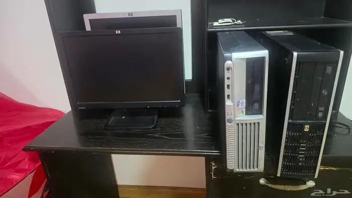 شاشات كمبيوتر مع البوكس 3