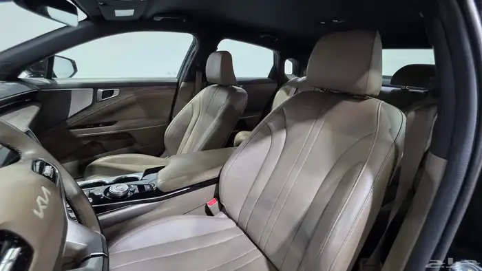 كيا K8 نضيف 2022 13