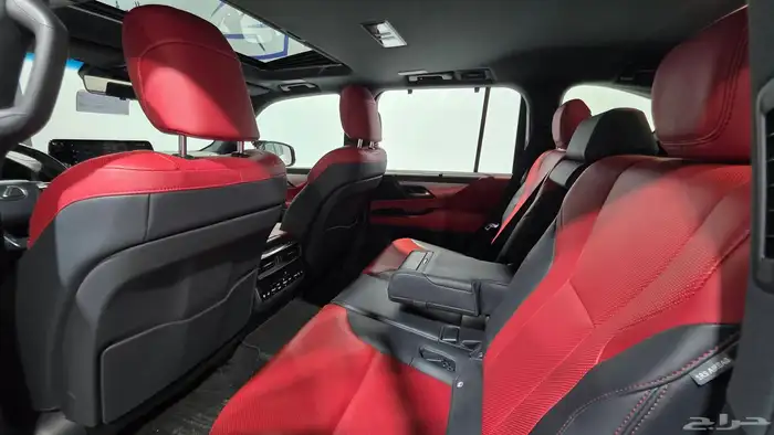 لكزس LX600 Fsport فل 2024 18