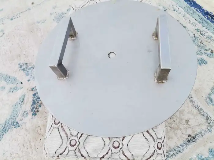 للبيع  سخانه تبريد  مضرب كهربائي  ثقل شاورما  طرحات خبز 3