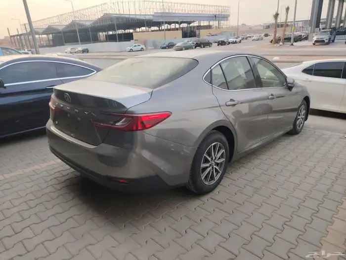 كامري 2025. E0 3