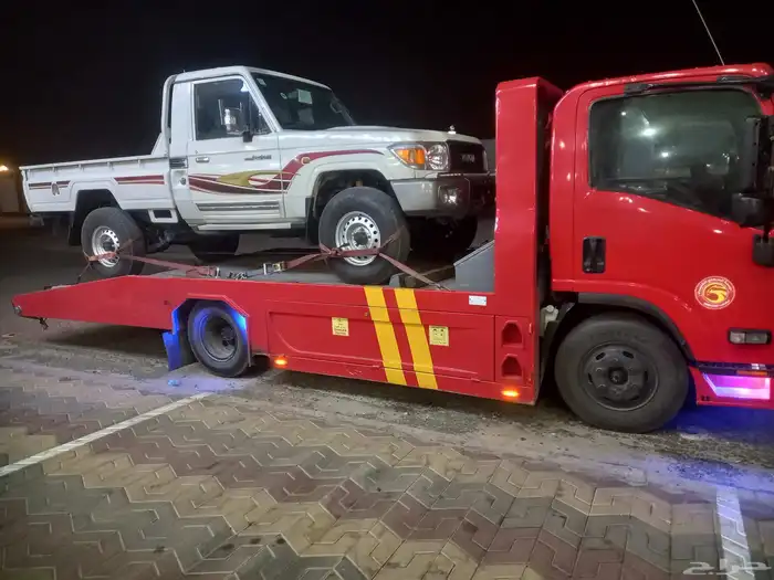 سطحة لسحب جميع انواع السيارات 0