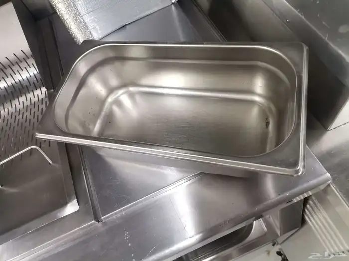 للبيع  سخانه تبريد  مضرب كهربائي  ثقل شاورما  طرحات خبز 5