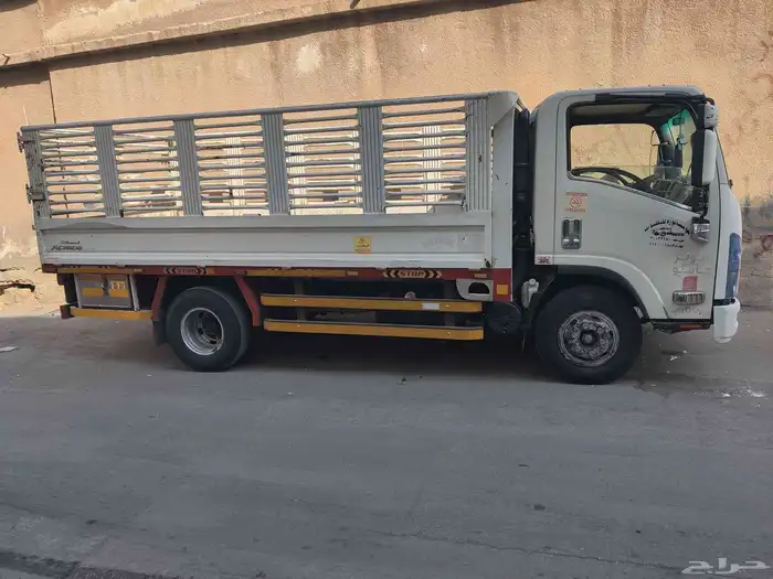 للبيع دينا إيسوزو موديل 2016 القير عادي الطول 4.50 متر 4