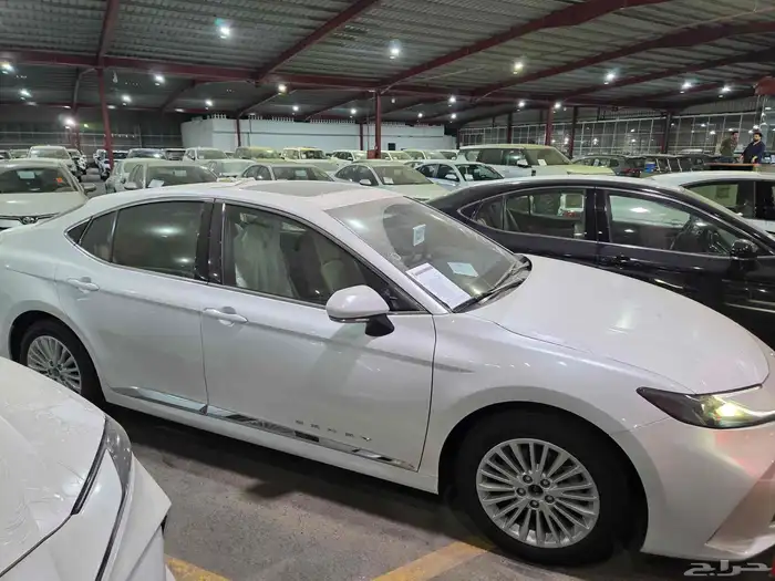 تويوتا كامري ال اي 2025 بنزين 1