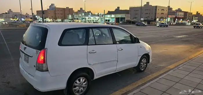 انوفا 2010 للبيع 5