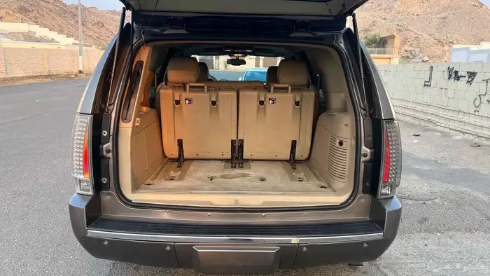 كاديلاك اسكاليد 2013 sport 11