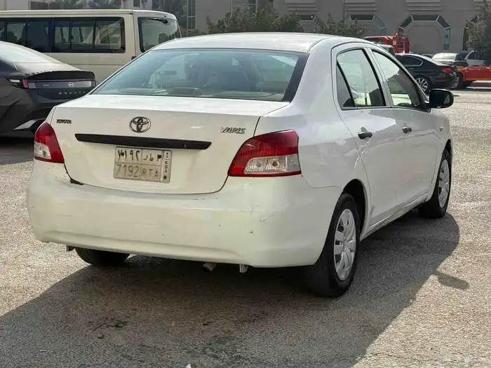 تويوتا يارس قير عادي Toyota Yaris manual transmission 200 9