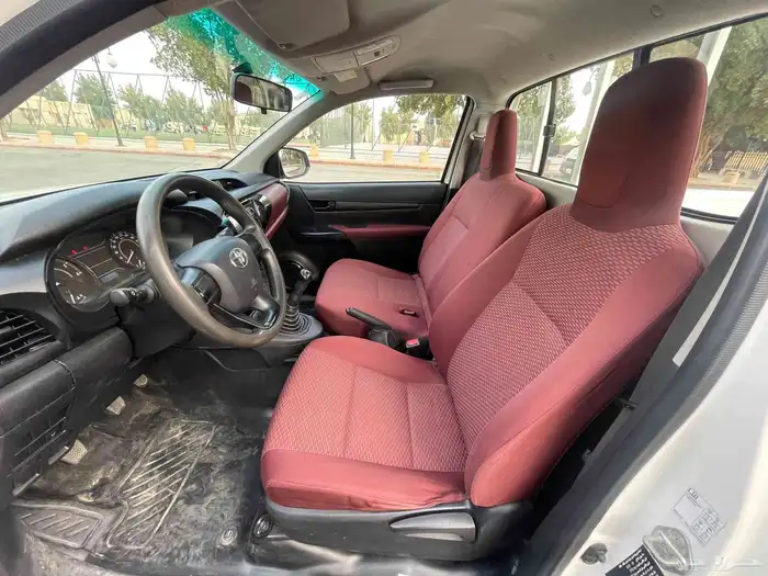 تويوتا هايلوكس 2023 GL سعودي 14