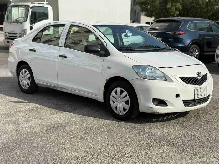 تويوتا يارس قير عادي Toyota Yaris manual transmission 200 0