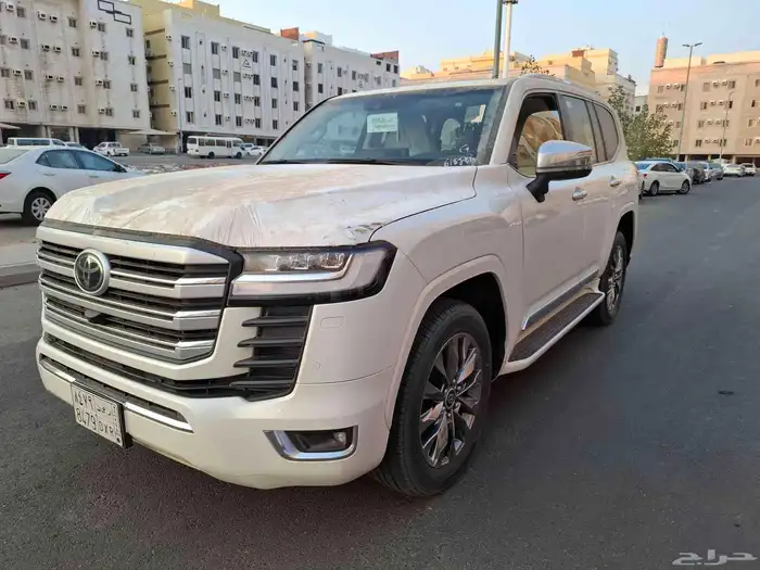 لاندكروزر 2023 VX اخو الزيرو 11