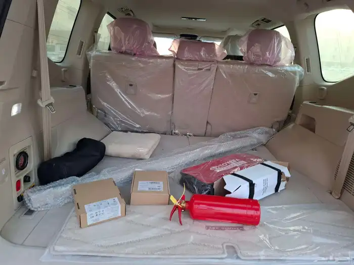 لاندكروزر 2023 VX اخو الزيرو 39