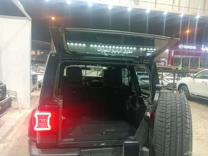 رانجلر صحارى موديل 2021 شبه الجديد وكاله 13