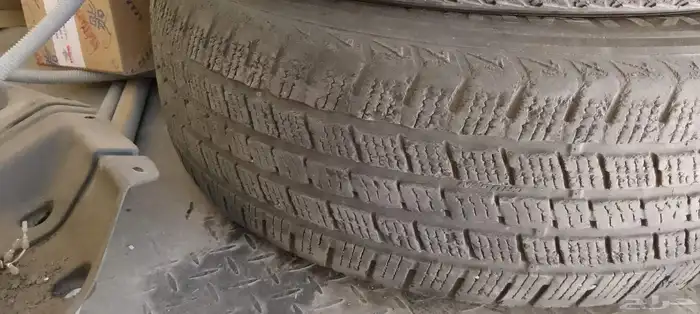 طقم كفرات فورد أكسبديشن وجمس مقاس 18   70   255 6