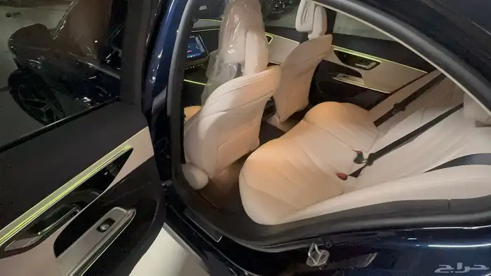 مملوكة لدي العصيمي قيد الشحن مرسيدس E200 2025 6