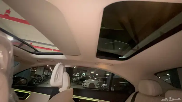 مملوكة لدي العصيمي قيد الشحن مرسيدس E200 2025 8