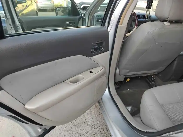 فورد فيوجن 2012 11