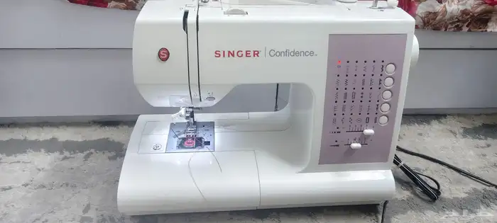 مكينة خياطة و تطريز سنجر إلكتروني 0