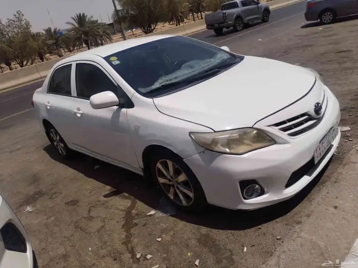 كورولا 2013 جير عادي نضيف 2