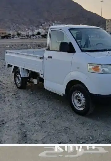 دباب سوزوكي موديل 2006للايجار 0