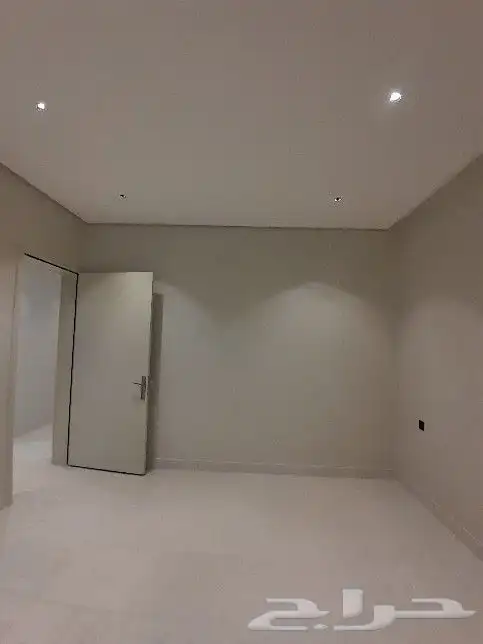 للبيع روف علوي مع ملحق تشطيب راقي 8غرف مخطط هيف 650الف 8