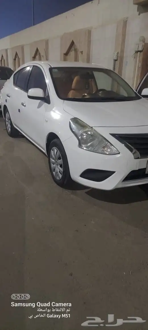 نيسان صنى موديل 2022 بودى بلد ماعدا جزء من رفرف يمين امامى 2