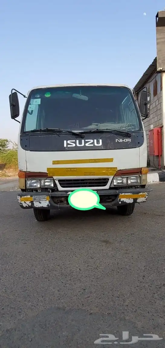 للبيع قلاب ايسوزو 3طن موديل 2002 مفحوص والاستماره منتهي 0