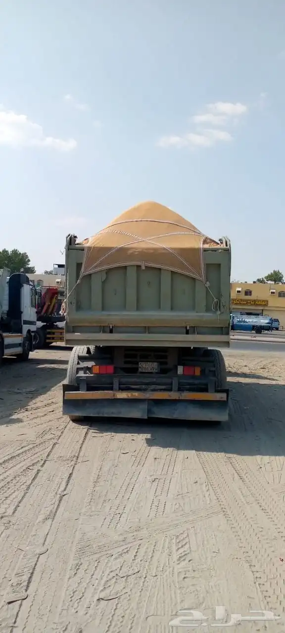 توريد جميع انواع البطحاء الرياض والخشنه والاسمنت 7