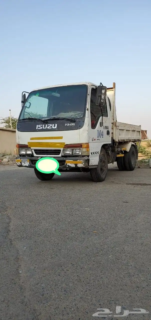 للبيع قلاب ايسوزو 3طن موديل 2002 مفحوص والاستماره منتهي 4