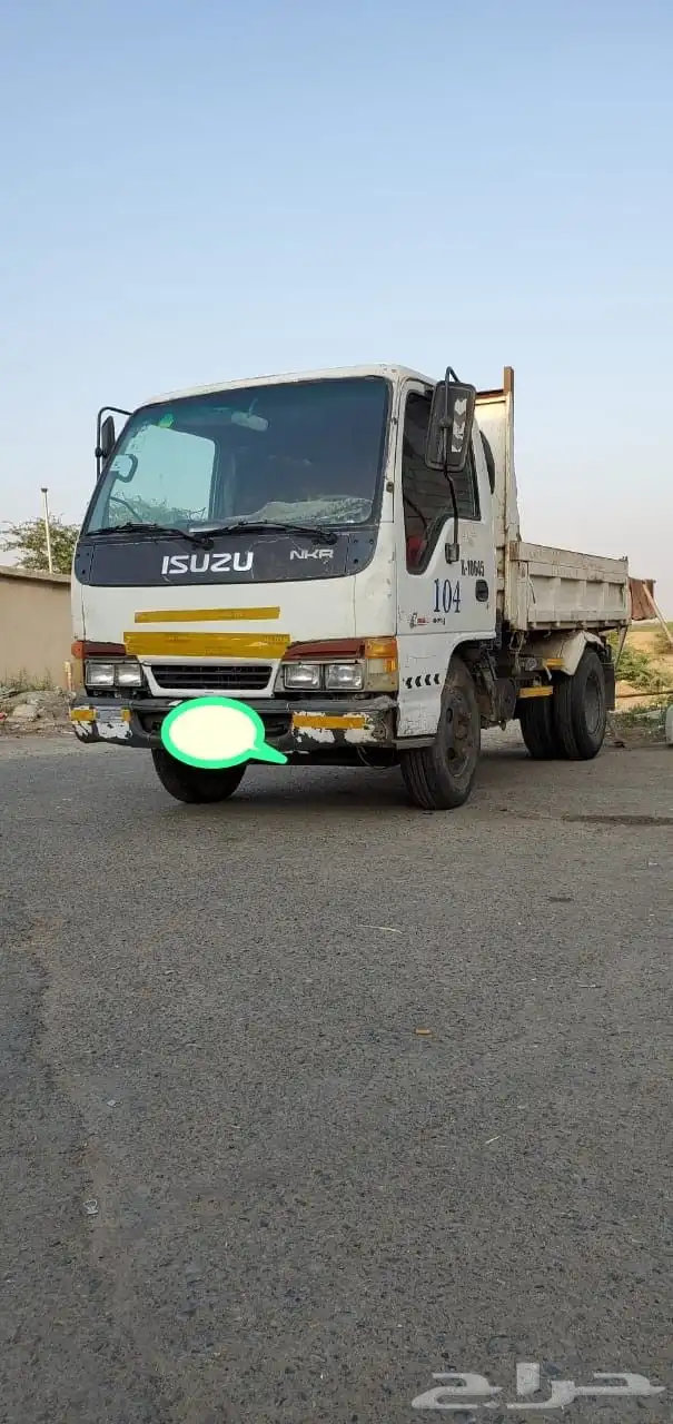 للبيع قلاب ايسوزو 3طن موديل 2002 مفحوص والاستماره منتهي 3