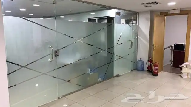 Securit glass installation for railings showers offices faca 2