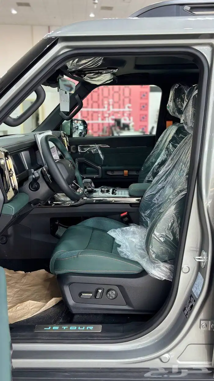 جيتور T2 لكجري متوفر داخلي زيتي وجملي 6