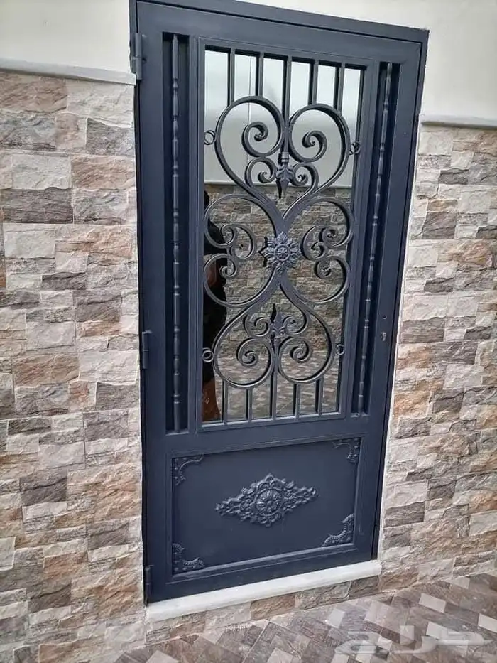 ل شعل حديد باب 0