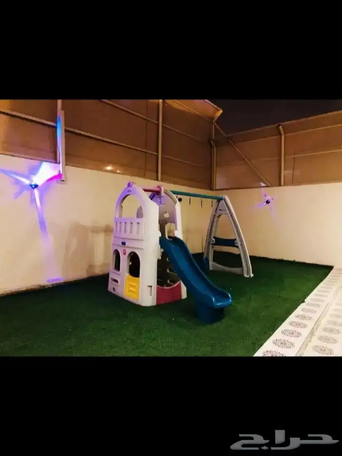 استراحة للبيع او الاستثمار بابها قرب المطار مساحة2000 2