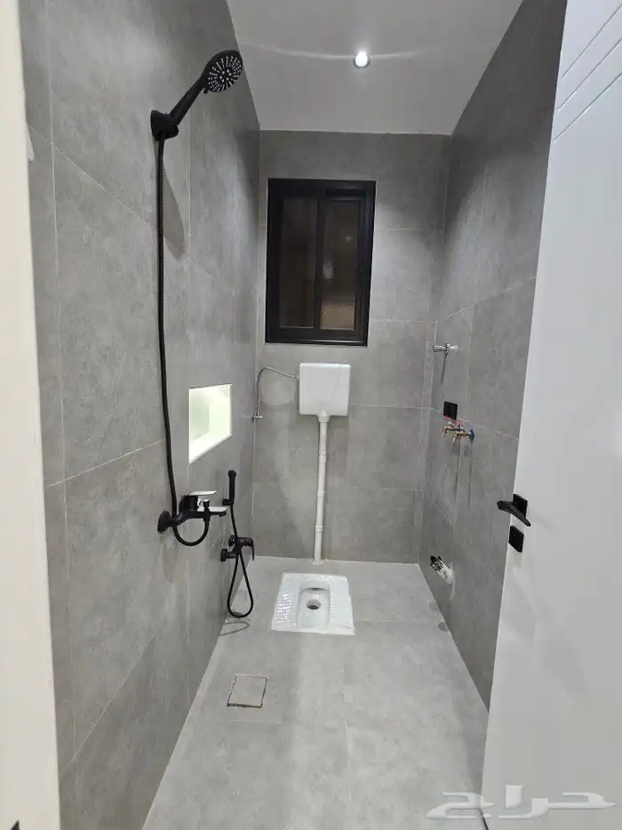 للبيع أدوار ارضيه 6غرفVIPحوش مدخل سياره580ألف مقابل نادي ضمك 23