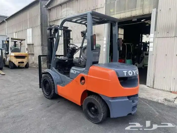 فوركلفت للايجار رافعه شوكيه للايجار رافعات فوركلفت 4