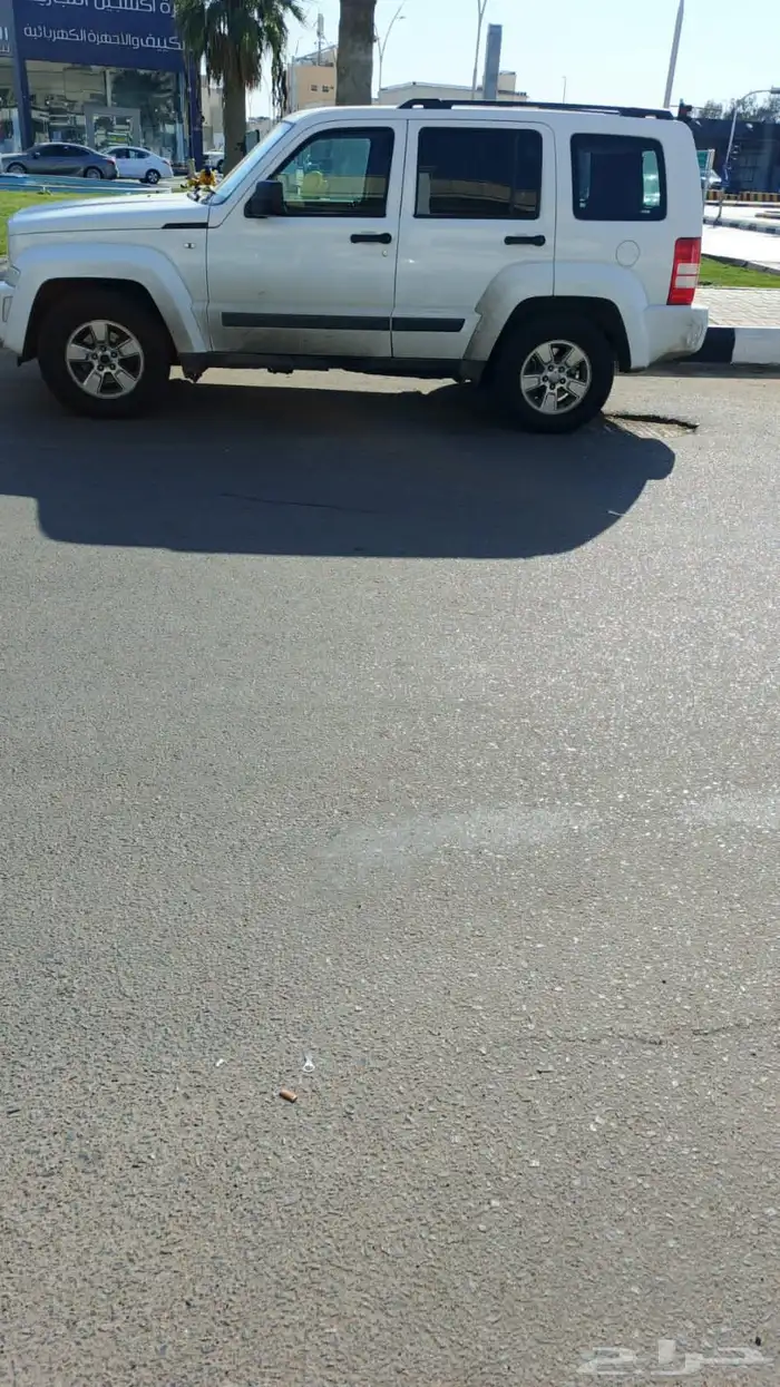 جيب شروكي2012 0