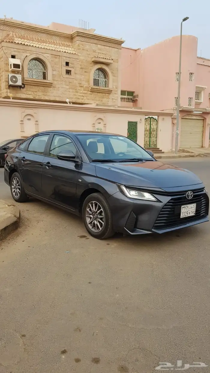 تويوتا يارس 2023 2